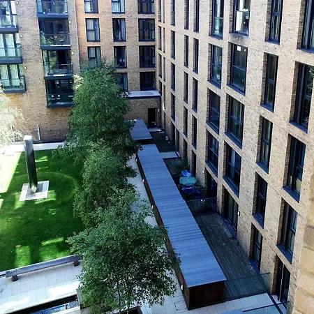 Absolute On Essex Apartment